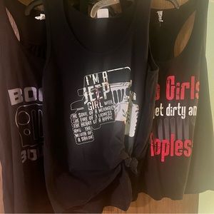 Lot 3 Women’s JEEP tank tops